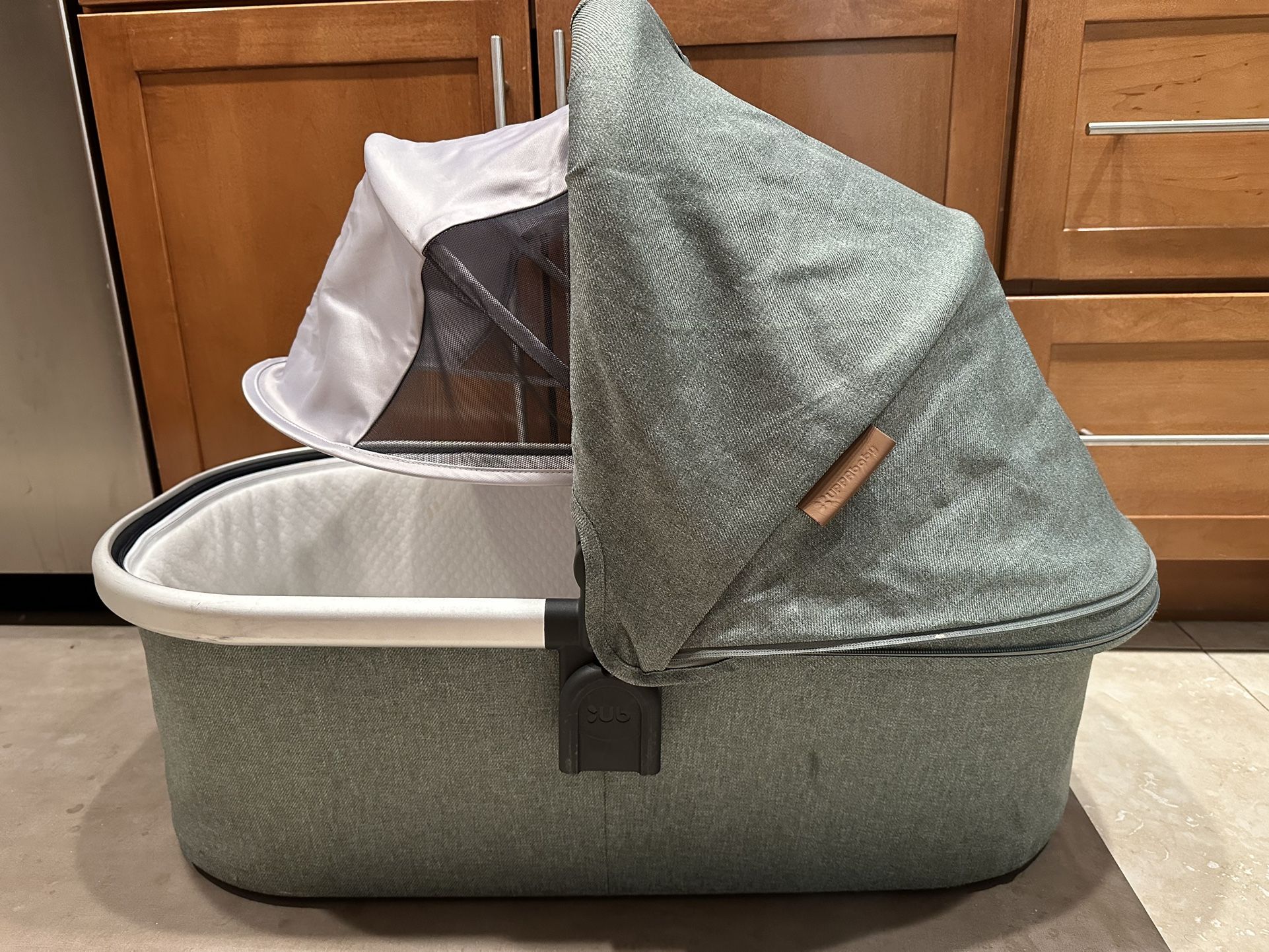 Uppababy Green Bassinet Attachment Great Condition Great Deal Considering Tarrifs!