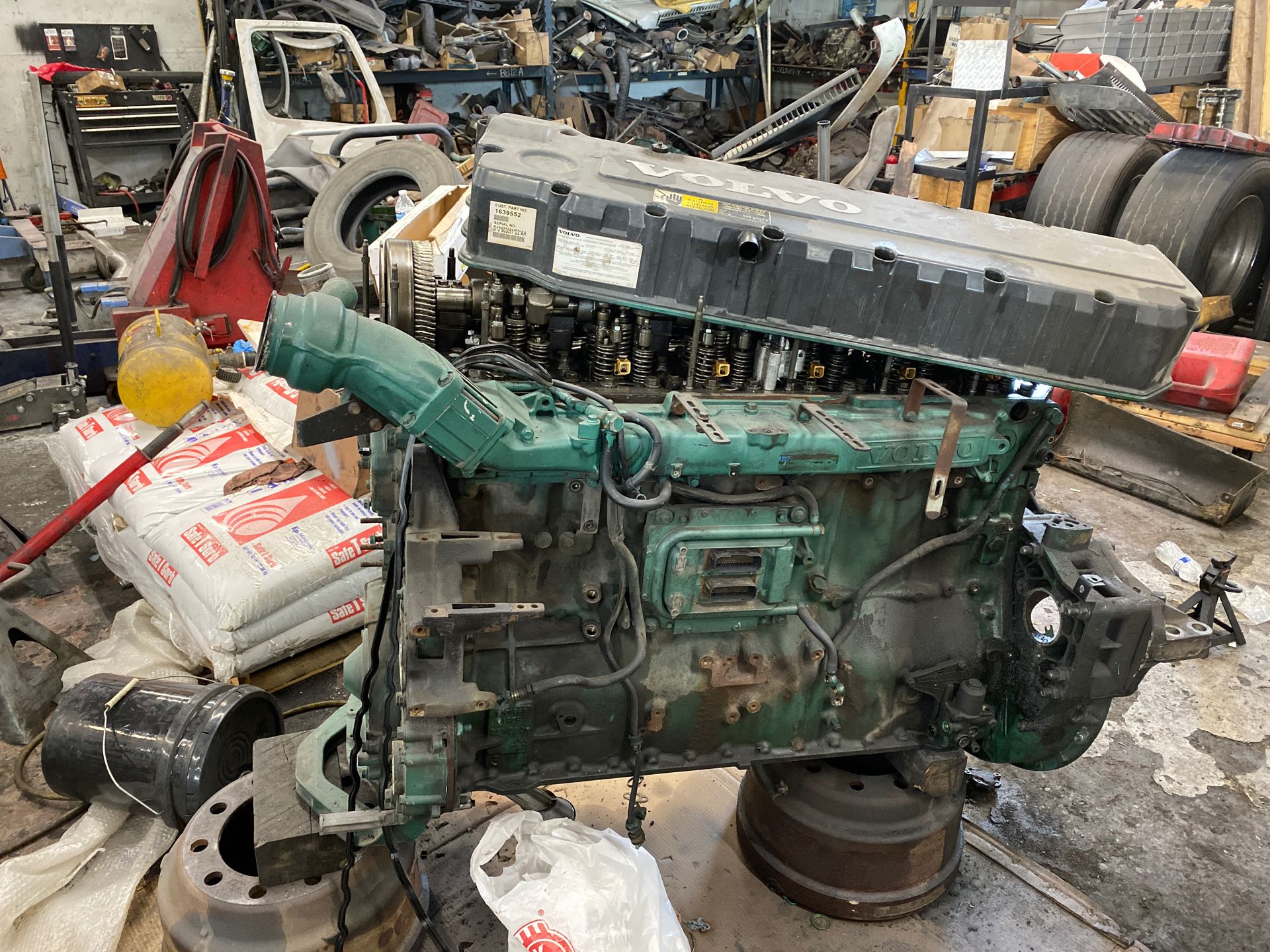 Volvo D12 for parts