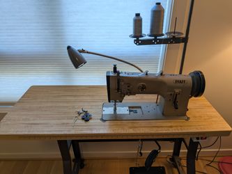 PFAFF 1245-706/47 Industrial Lockstitch Sewing Machine Head w/ Table Servo Motor