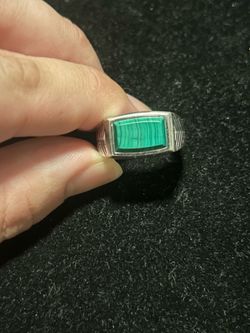 Sterling silver Malachite ring￼