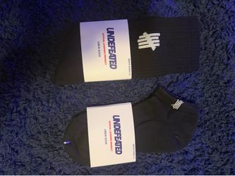 Undefeated Crew Socks