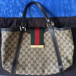 Gucci Medium Shoulder Bag