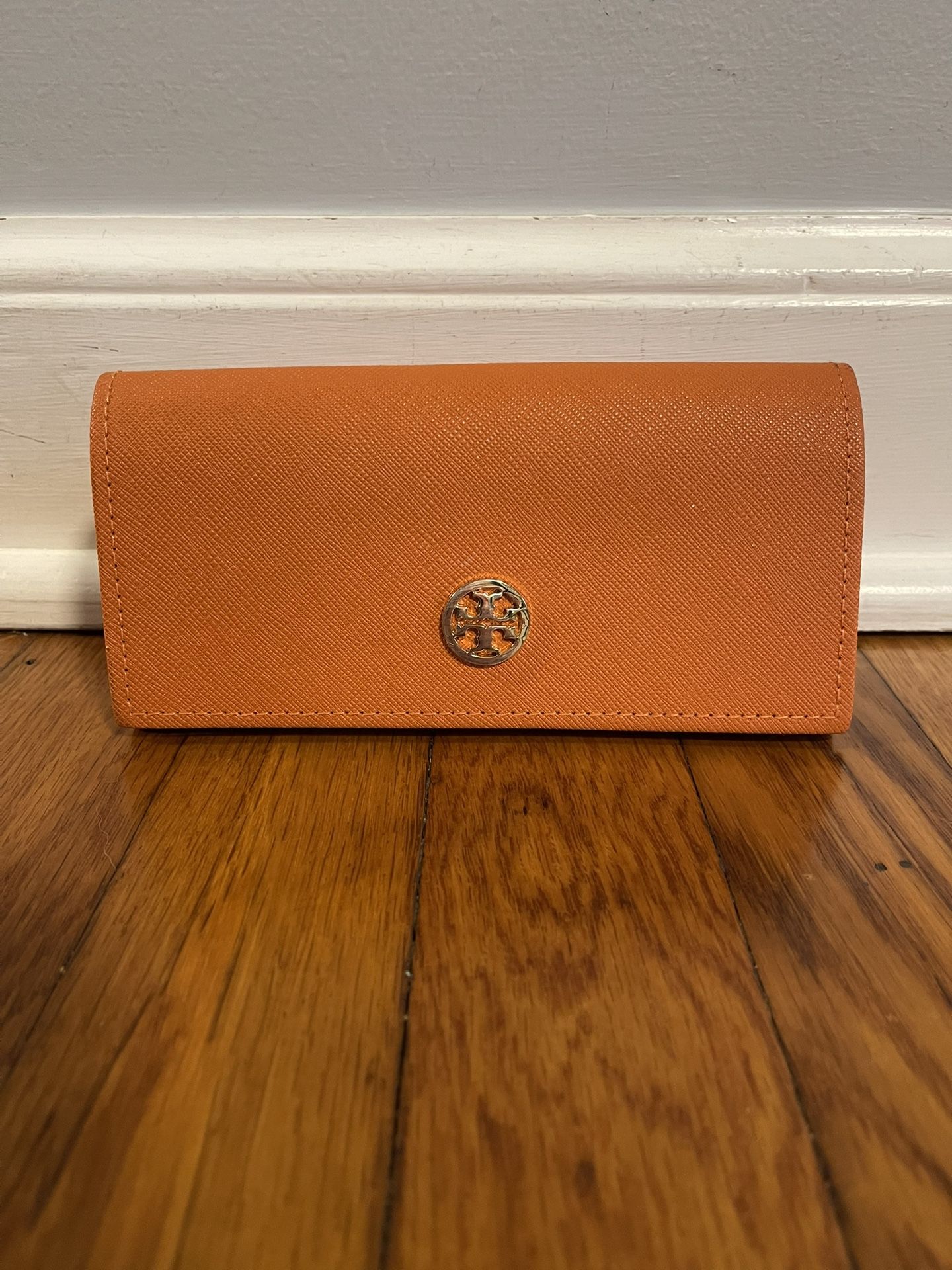 Beautiful Tory Burch Eye Glass Case