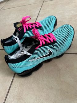 Nike Air VaporMax Flyknit Sneakers