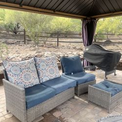 Outdoor Patio Furniture Set