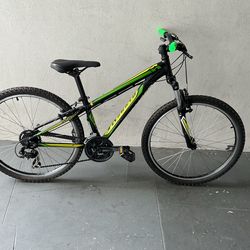 BICYCLE SPECIALIZED 21 SPEED SIZE 26 BRAND NEW