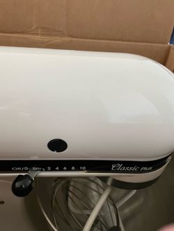 Kitchen Aid Classic Plus Stand Mixer
