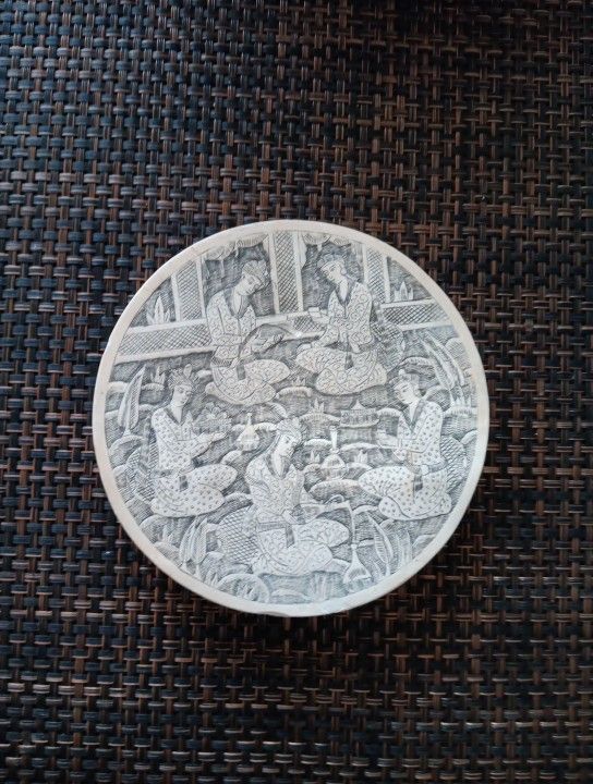 Asain Style Plaster Carved Wall Hanger