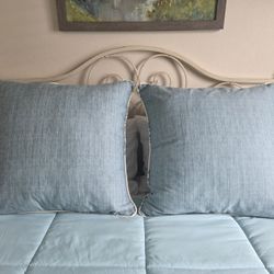 26" Square Pillows