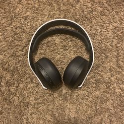 PlayStation 5 Headset (OPEN TO TRADES)