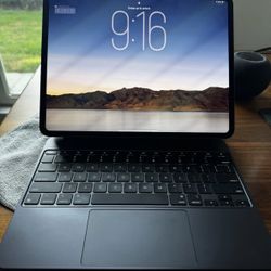 iPad 13 Inch M4 pro With Keyboard And Oled 