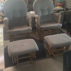 2 Rocking Chairs With Rocking Foot Rest