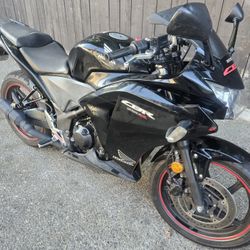 2013 Honda CBR250R