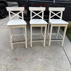 3 Stools 