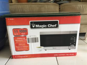 Large microwave NEW Magic Chef