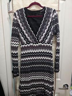 Chevron Knit Long Sleeve V-Neck Dress