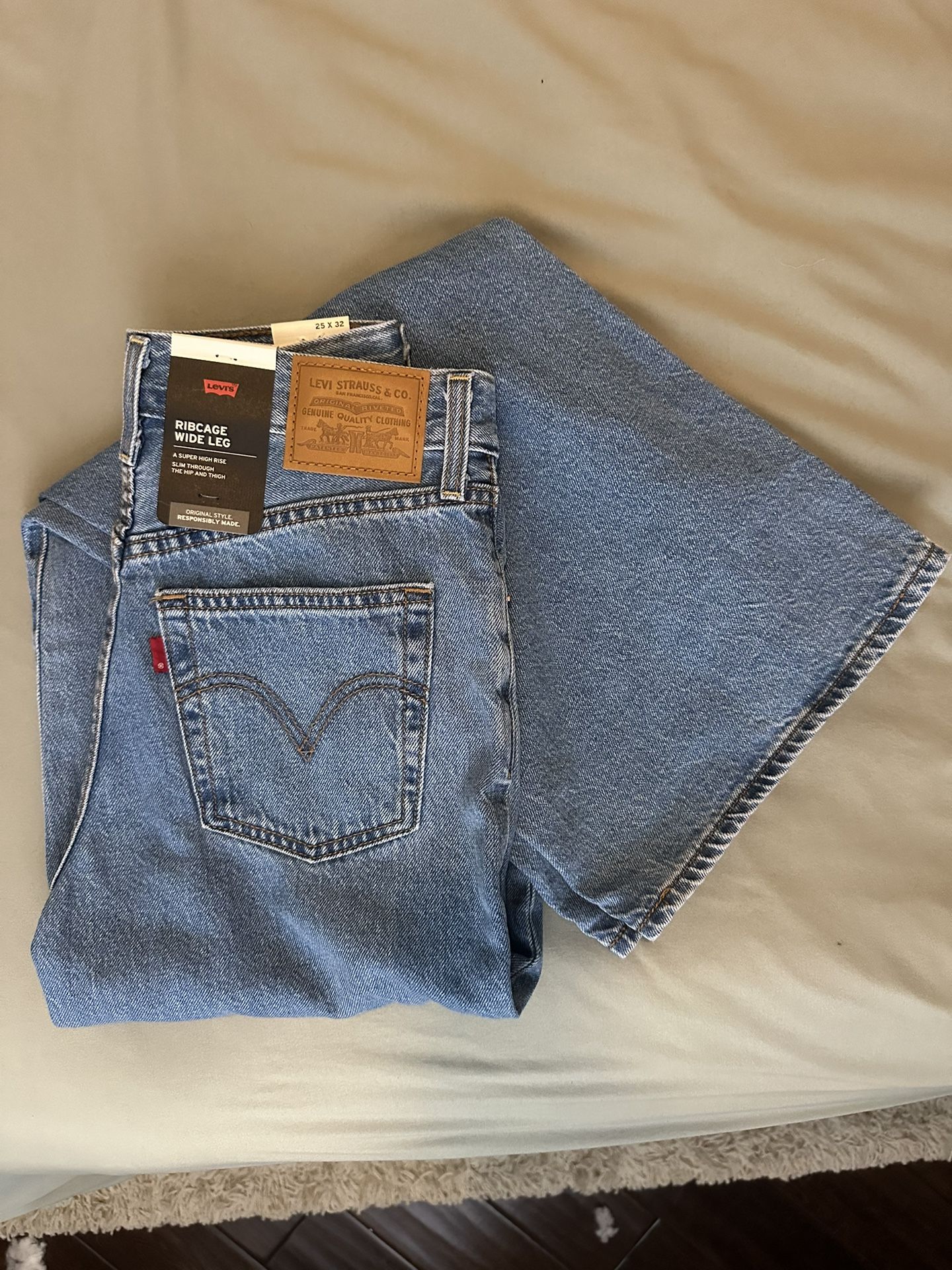 Levi’s Women’s Jeans Size 25