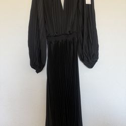 New MIDI Black Dress