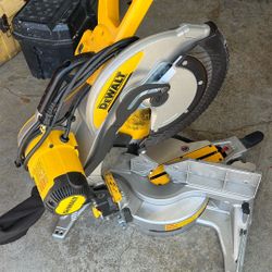 Dewalt 