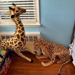 Decorative Animals For Kids Room 