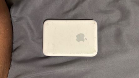 Apple MagSafe Battery Pack