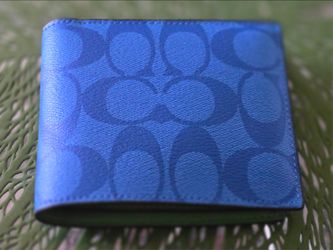 Coach Signature Bifold Wallet *NEW