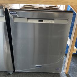 STAINLESS STEEL MAYTAG DISHWASHER 