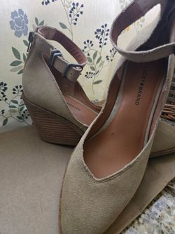 Luck Brand  ankle bracelet heels