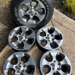 2017 Jeep Wrangler Rims (5) One With Spare tire 