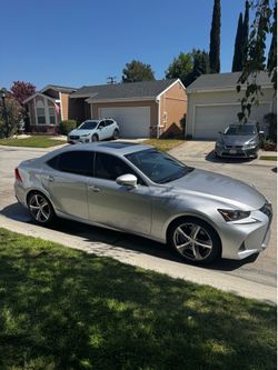 2017 Lexus IS