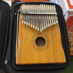 Kalimba Thumb Piano, YUNDIE Portable 17 Keys Mbira Finger Piano with Tune Hammer 