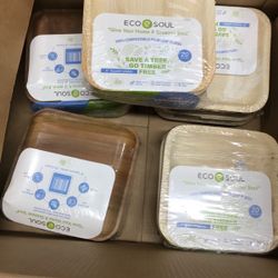 ECO SOUL 100% Compostable 8 Inch and 10 Inch Palm Square Leaf Plates