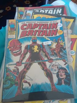 Captain Britain number 28 near mint