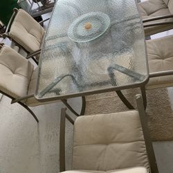 Patio Table and Chairs - $60- CASH ONLY - PICK UP ONLY