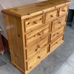 Solid Knotty Pine 9 Drawer Dresser Chest of Drawers