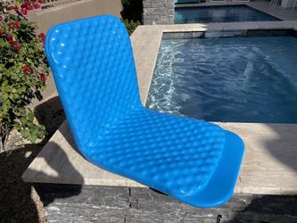 Super Soft Folding Pool Chair