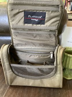 Platinum Travelpro Hanging Toiletry Bag