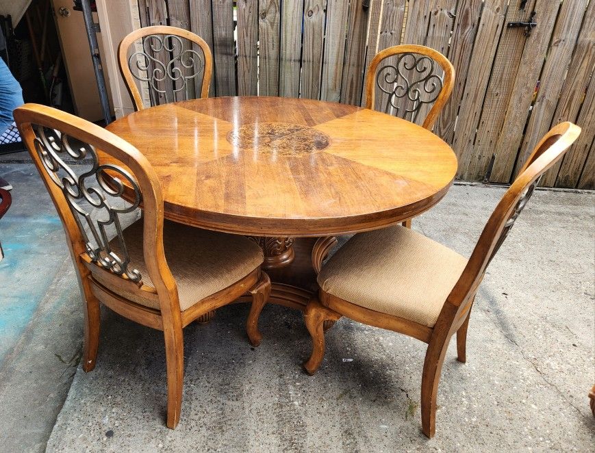 Dining Set