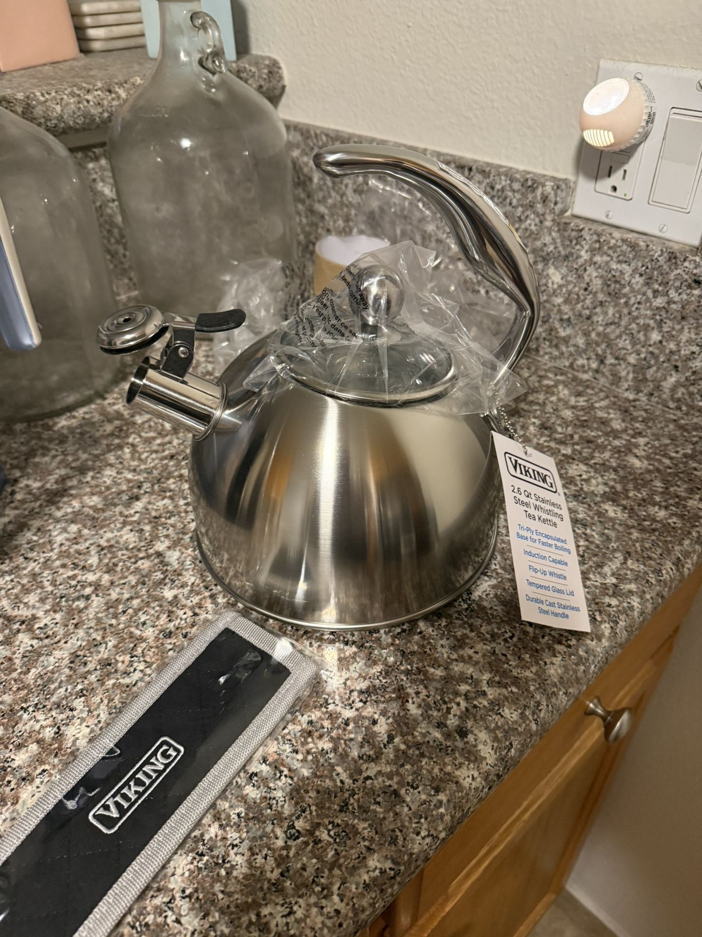 Viking 2.6-Quart Stainless Steel Kettle with 3-Ply Base