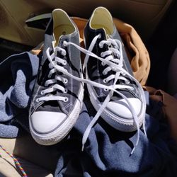 Converse Low Top Tennis Shoes Men's