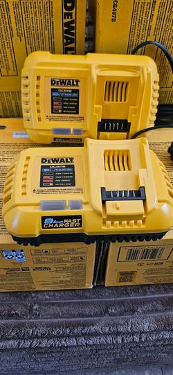 DEWALT
20V MAX / 60V MAX FLEXVOLT Lithium-Ion Fan Cooled Fast Battery Charger