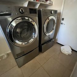 LG washer and dryer set 