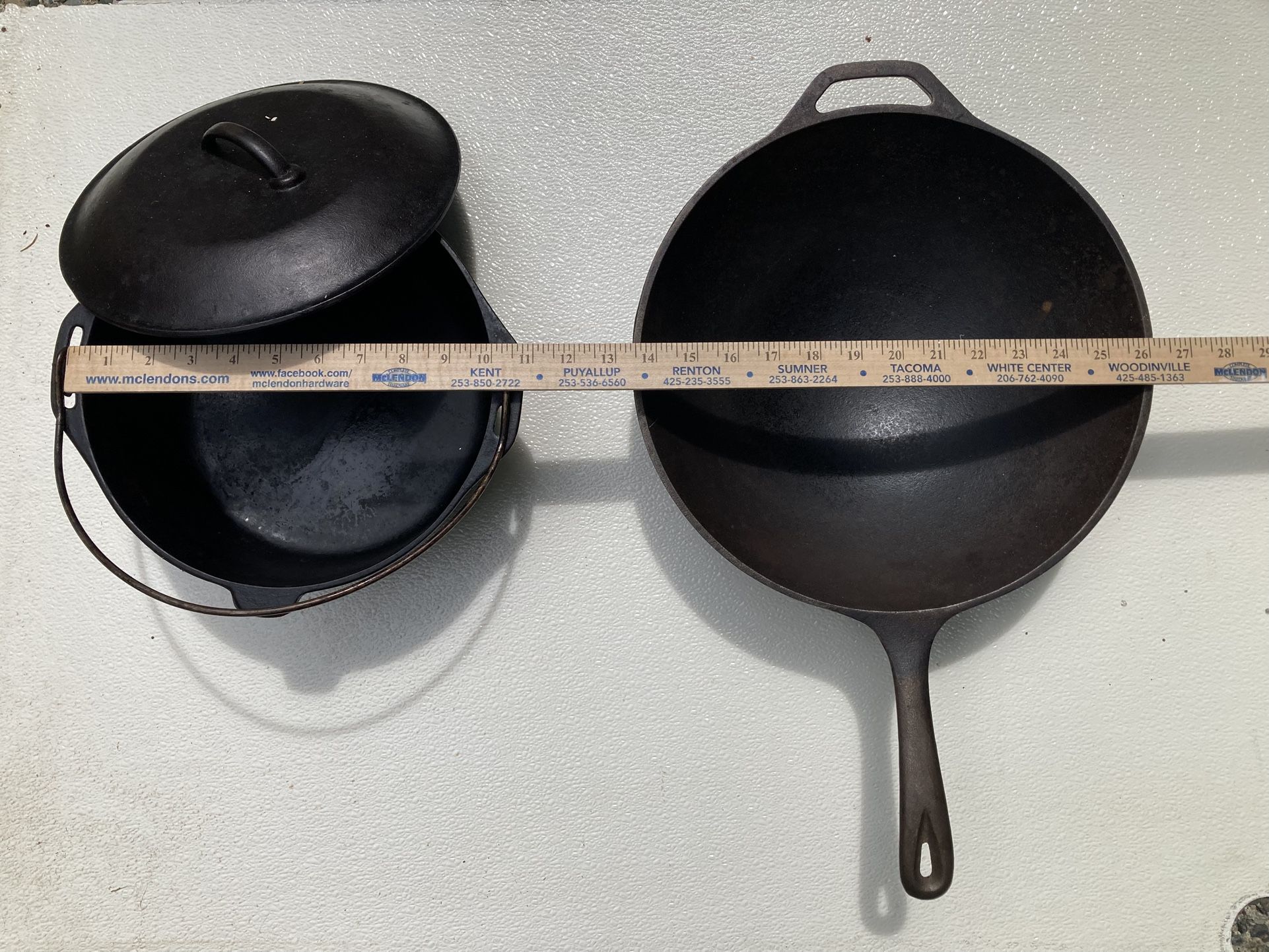 CAST IRON COOKWARE: Dutch Oven, Wok, Heart Baking Mold.