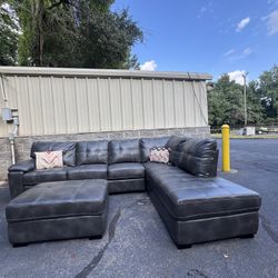 Grey L Sectional W/Ottoman ( Delivery Available ) 