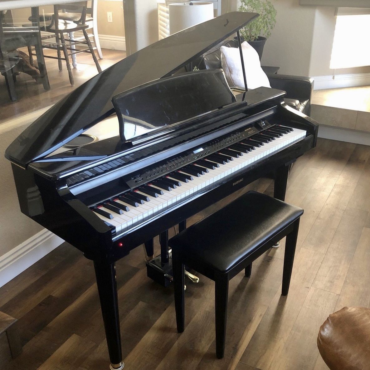 Suzuki MDG 100 Electric Piano