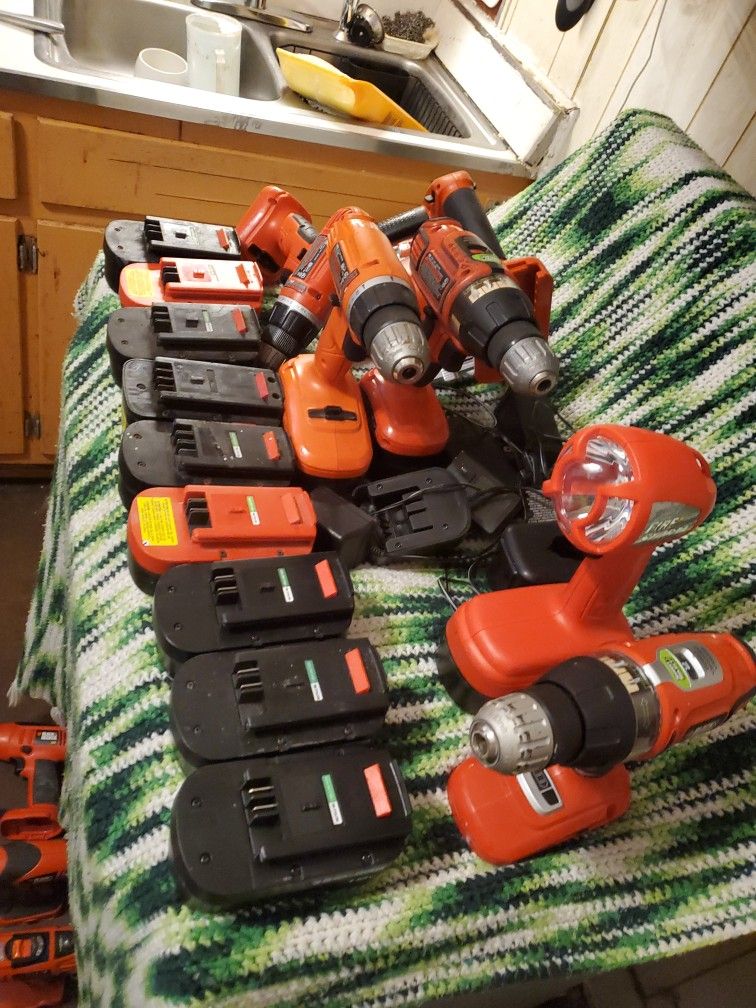 Use Black And Decker Tools. 11 Drill 12 Battery 1 Light. 1 Table Saw 3 Chargers