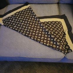 LOUIS VITTON SILK SCARF