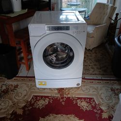 Whirlpool 4.3 Cu. Ft. High Efficiency Stackable Front Load Washer Machine