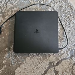 PS4 Slim (PlayStation 4- Used)