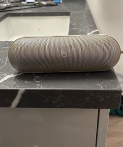 Beats Pill Speaker 2024